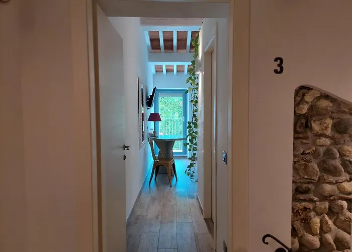 Santa Marta Rooms&studios 3* Верона