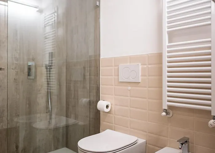 Santa Marta Rooms&studios Верона