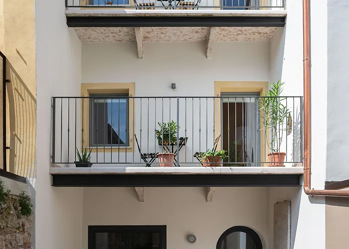 Santa Marta Rooms&studios Affittacamere 3*