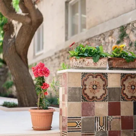 Santa Marta Rooms&studios Guest house