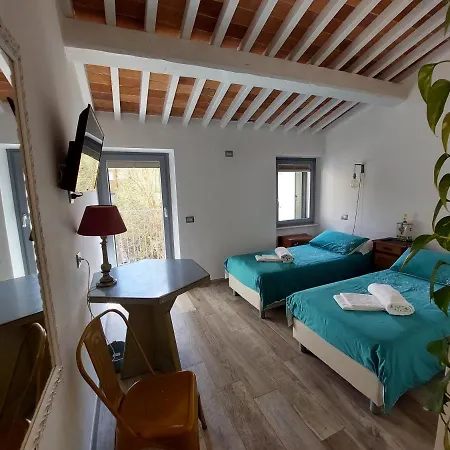 Santa Marta Rooms&studios Guest house 2*