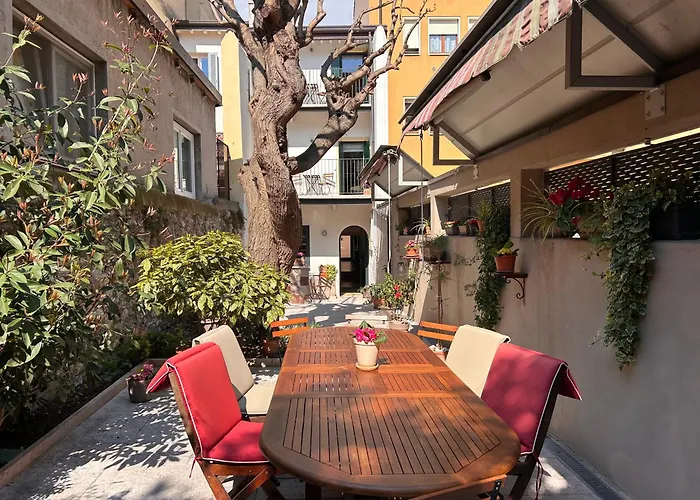 Santa Marta Rooms&studios Affittacamere 3*