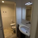 Santa Marta Rooms&studios 招待所 维罗纳