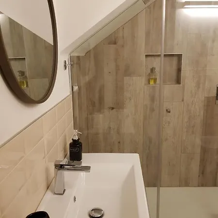 Santa Marta Rooms&studios בית הארחה 2*